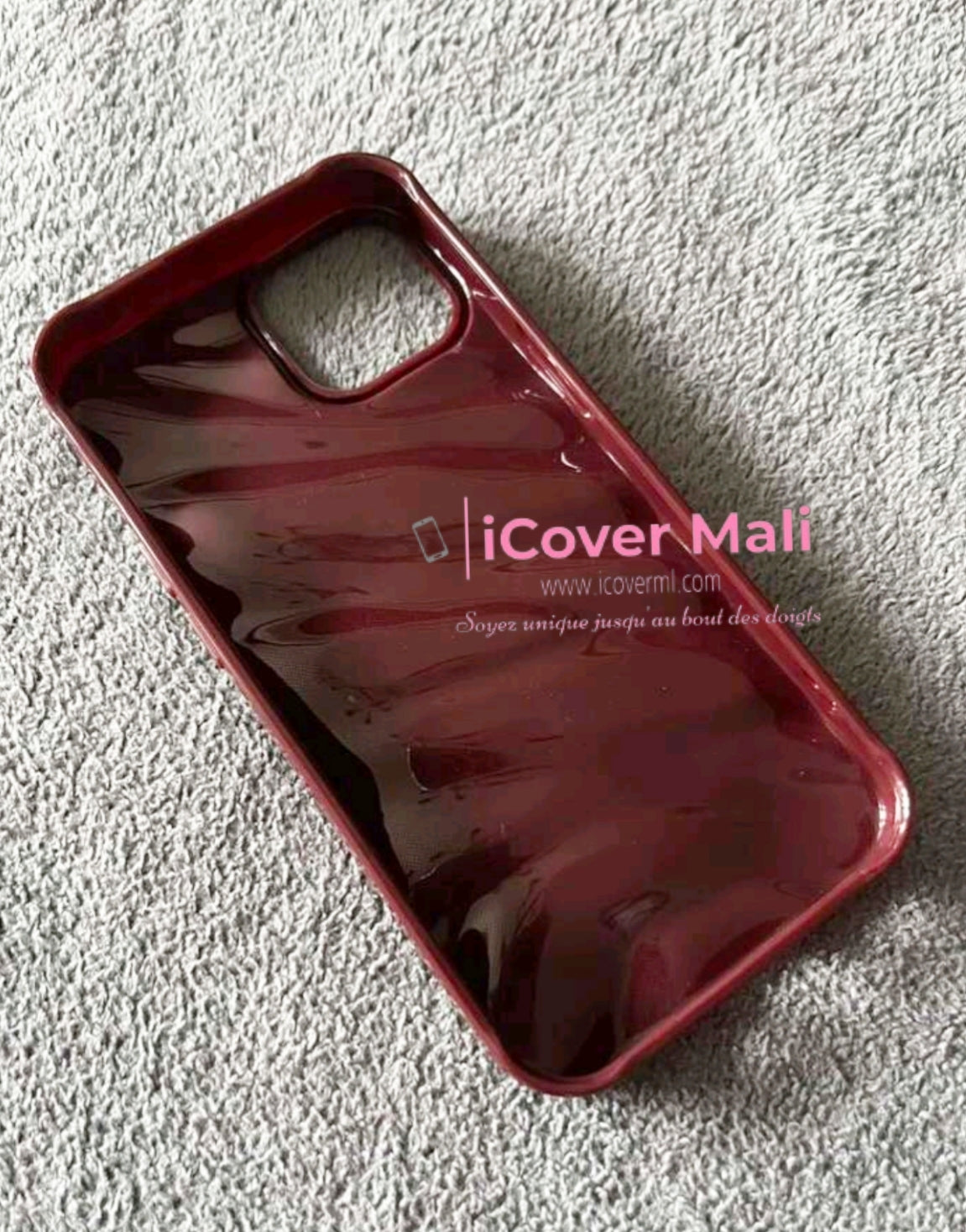 Coque texturée rouge