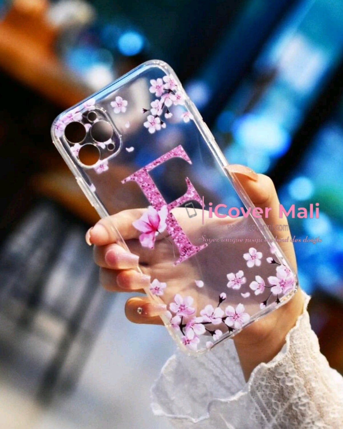 Coque transparente à motif floral, lettre F